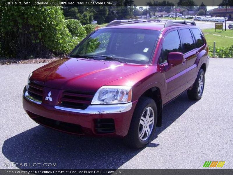 Ultra Red Pearl / Charcoal Gray 2004 Mitsubishi Endeavor XLS