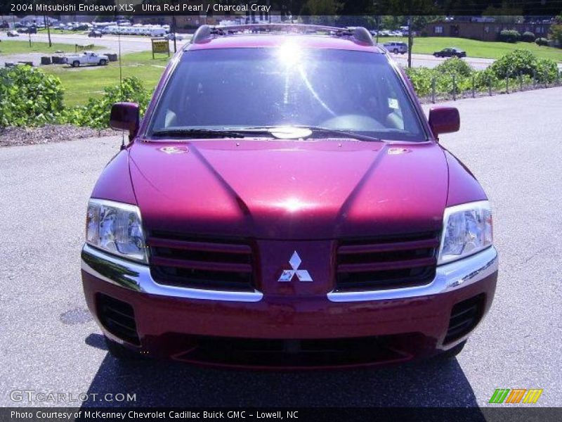 Ultra Red Pearl / Charcoal Gray 2004 Mitsubishi Endeavor XLS