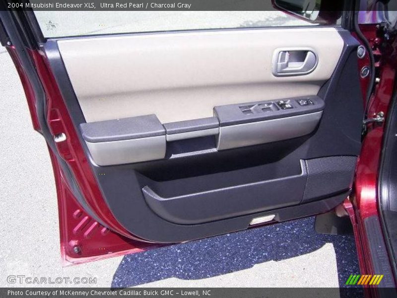 Ultra Red Pearl / Charcoal Gray 2004 Mitsubishi Endeavor XLS