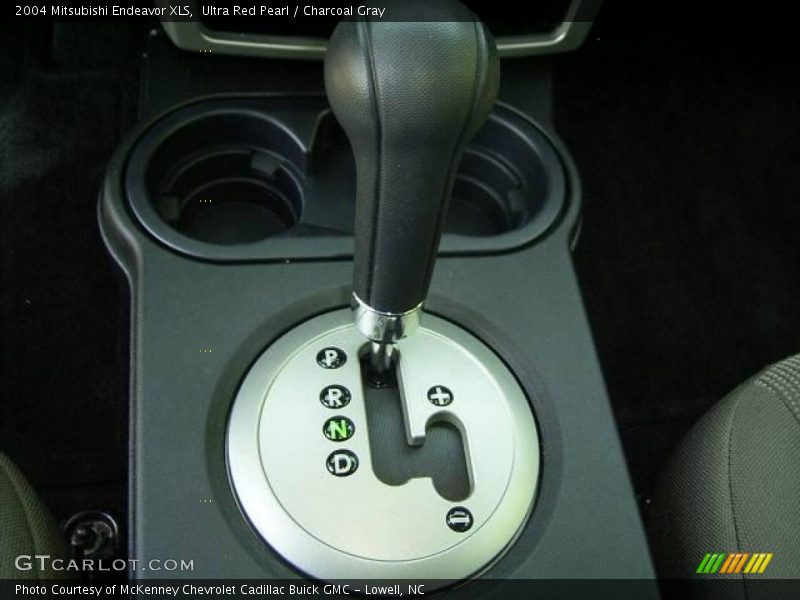 Ultra Red Pearl / Charcoal Gray 2004 Mitsubishi Endeavor XLS