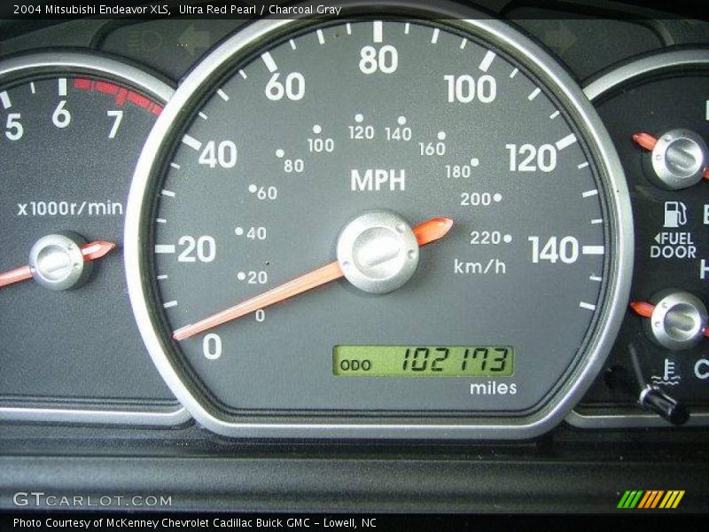 Ultra Red Pearl / Charcoal Gray 2004 Mitsubishi Endeavor XLS