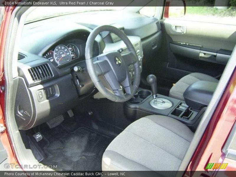 Ultra Red Pearl / Charcoal Gray 2004 Mitsubishi Endeavor XLS