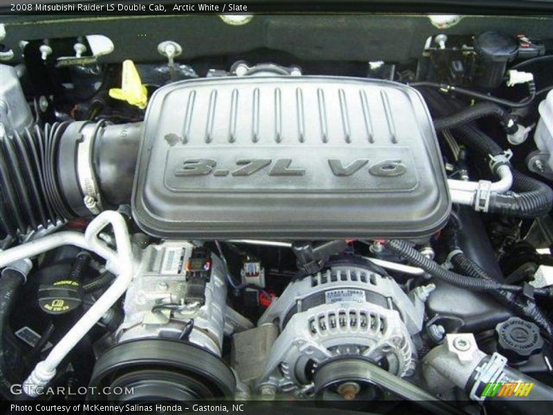 Arctic White / Slate 2008 Mitsubishi Raider LS Double Cab