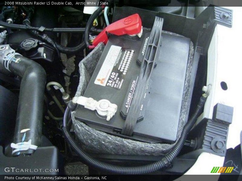 Arctic White / Slate 2008 Mitsubishi Raider LS Double Cab