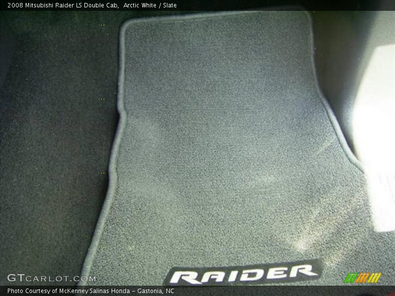 Arctic White / Slate 2008 Mitsubishi Raider LS Double Cab