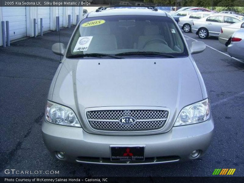 Silky Beige Metallic / Beige 2005 Kia Sedona LX
