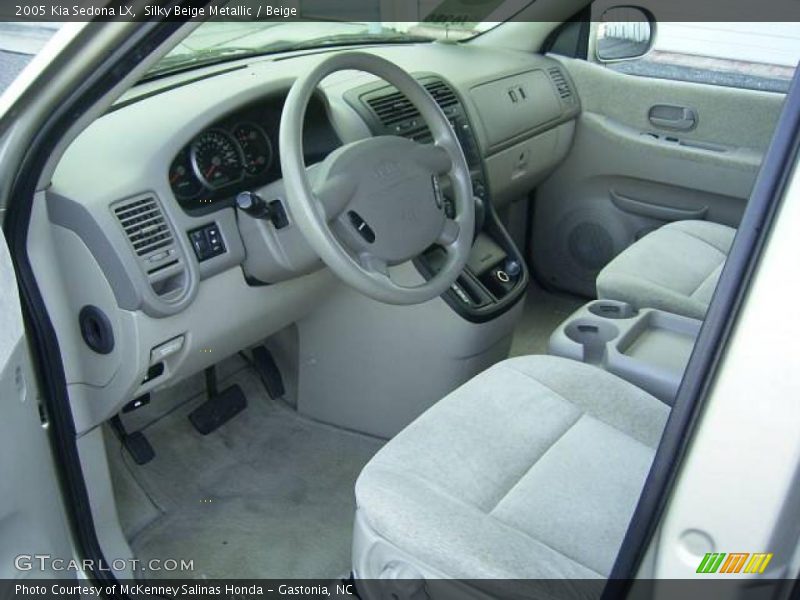 Silky Beige Metallic / Beige 2005 Kia Sedona LX