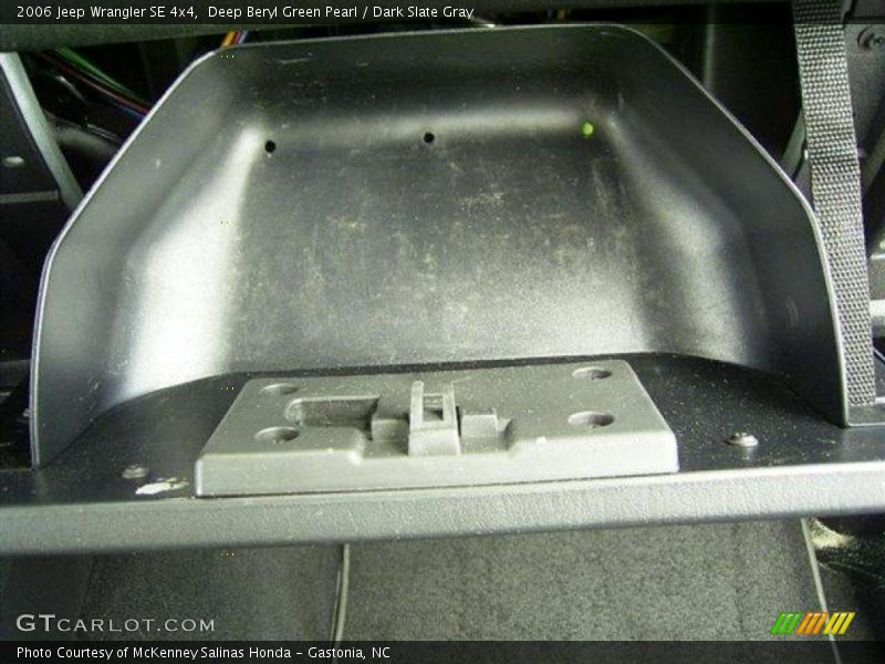 Deep Beryl Green Pearl / Dark Slate Gray 2006 Jeep Wrangler SE 4x4