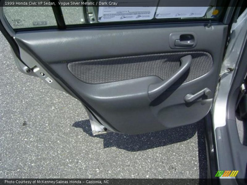 Vogue Silver Metallic / Dark Gray 1999 Honda Civic VP Sedan