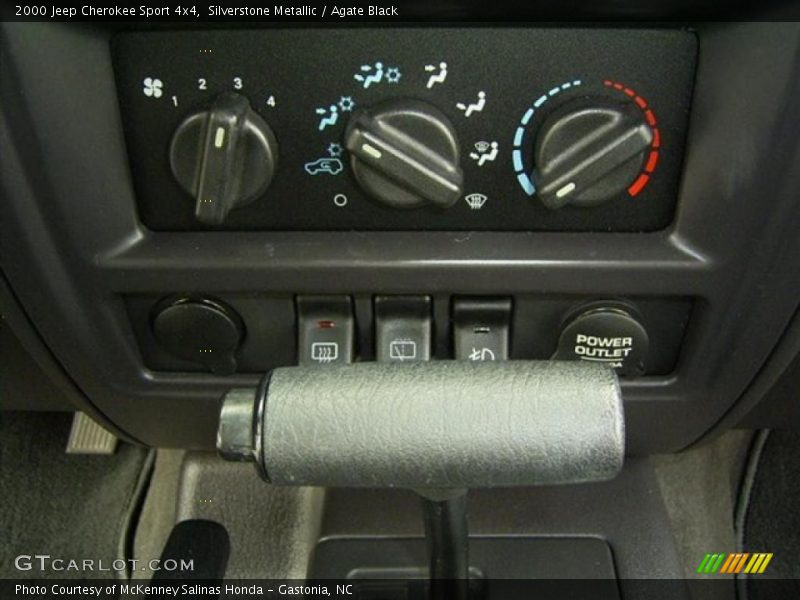 Silverstone Metallic / Agate Black 2000 Jeep Cherokee Sport 4x4