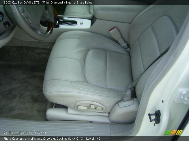 White Diamond / Neutral Shale Beige 2003 Cadillac DeVille DTS