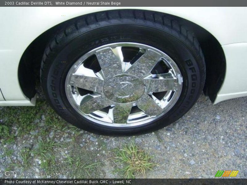 White Diamond / Neutral Shale Beige 2003 Cadillac DeVille DTS