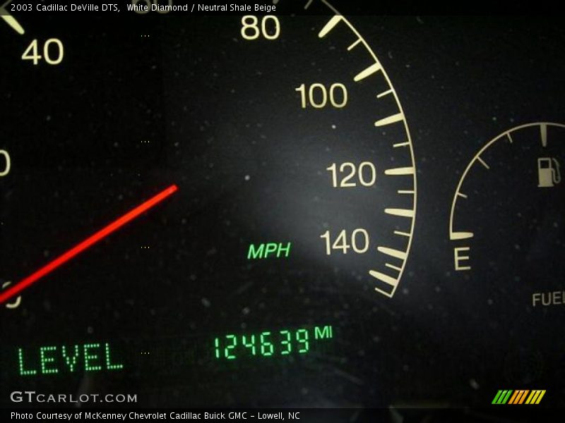 White Diamond / Neutral Shale Beige 2003 Cadillac DeVille DTS