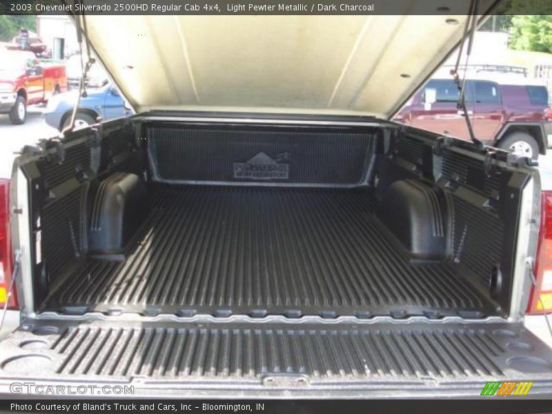 Light Pewter Metallic / Dark Charcoal 2003 Chevrolet Silverado 2500HD Regular Cab 4x4