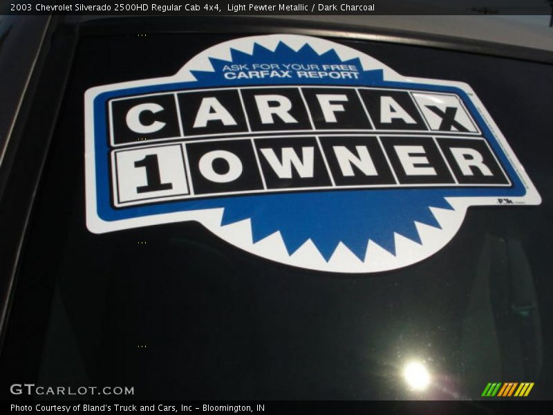 Light Pewter Metallic / Dark Charcoal 2003 Chevrolet Silverado 2500HD Regular Cab 4x4