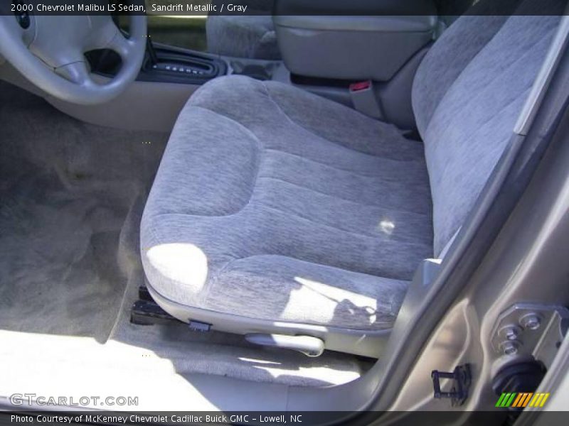 Sandrift Metallic / Gray 2000 Chevrolet Malibu LS Sedan