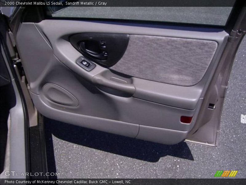 Sandrift Metallic / Gray 2000 Chevrolet Malibu LS Sedan