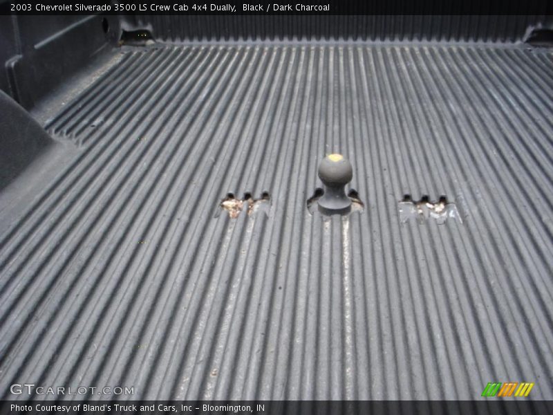 Black / Dark Charcoal 2003 Chevrolet Silverado 3500 LS Crew Cab 4x4 Dually