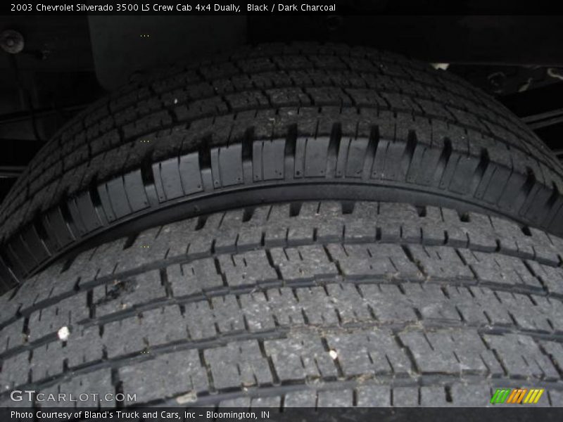 Black / Dark Charcoal 2003 Chevrolet Silverado 3500 LS Crew Cab 4x4 Dually