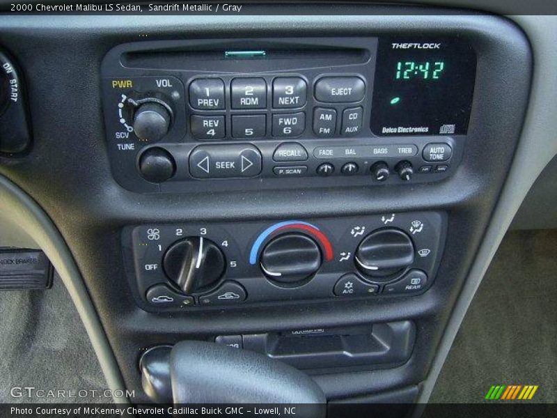 Sandrift Metallic / Gray 2000 Chevrolet Malibu LS Sedan