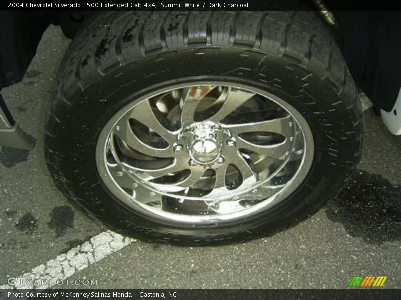 Summit White / Dark Charcoal 2004 Chevrolet Silverado 1500 Extended Cab 4x4