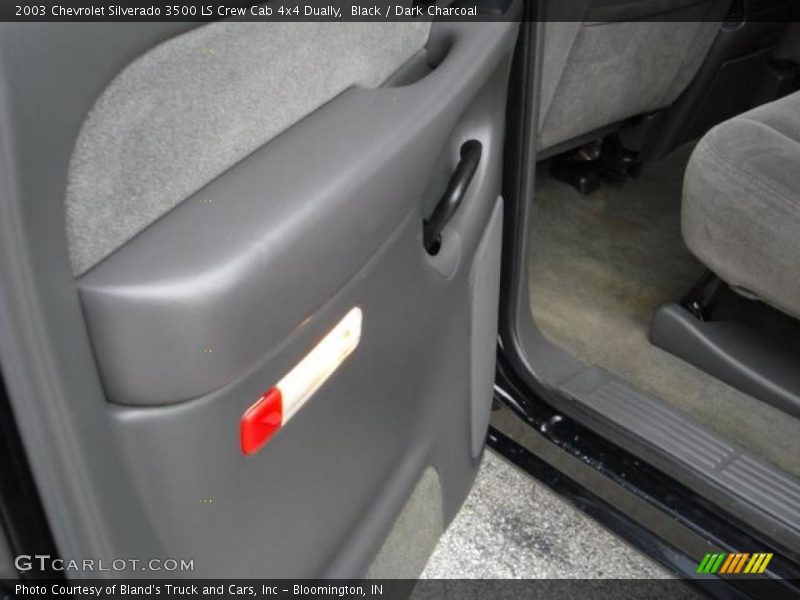 Black / Dark Charcoal 2003 Chevrolet Silverado 3500 LS Crew Cab 4x4 Dually
