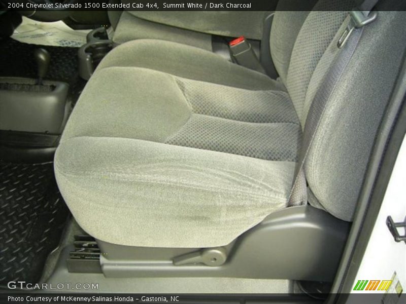 Summit White / Dark Charcoal 2004 Chevrolet Silverado 1500 Extended Cab 4x4
