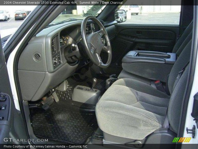 Summit White / Dark Charcoal 2004 Chevrolet Silverado 1500 Extended Cab 4x4