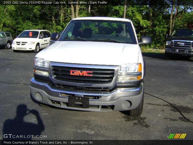 Summit White / Dark Pewter 2005 GMC Sierra 2500HD Regular Cab 4x4