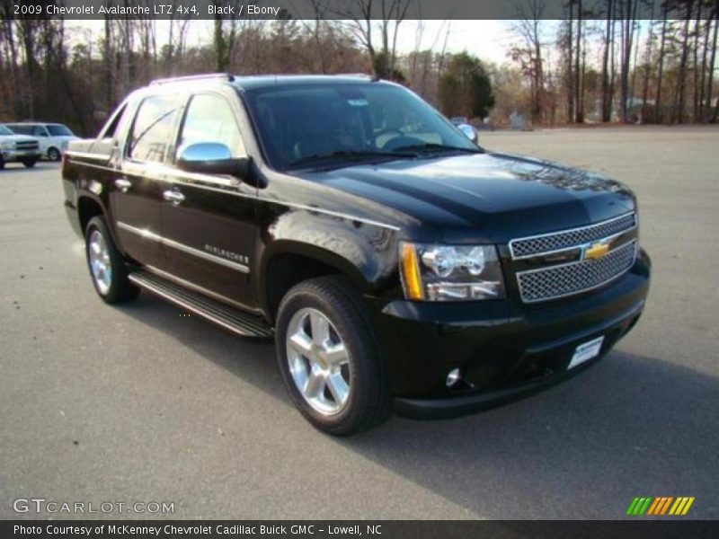 Black / Ebony 2009 Chevrolet Avalanche LTZ 4x4