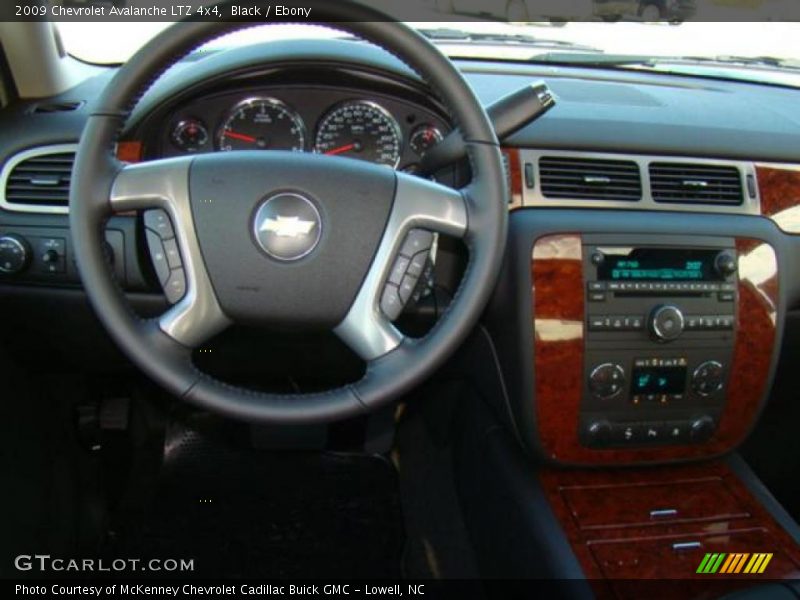 Black / Ebony 2009 Chevrolet Avalanche LTZ 4x4