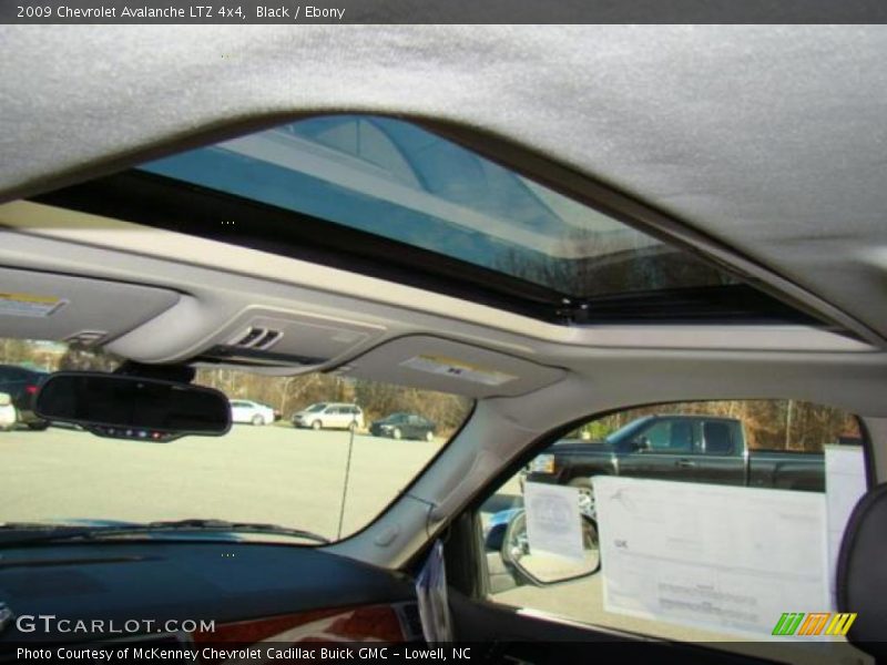 Black / Ebony 2009 Chevrolet Avalanche LTZ 4x4