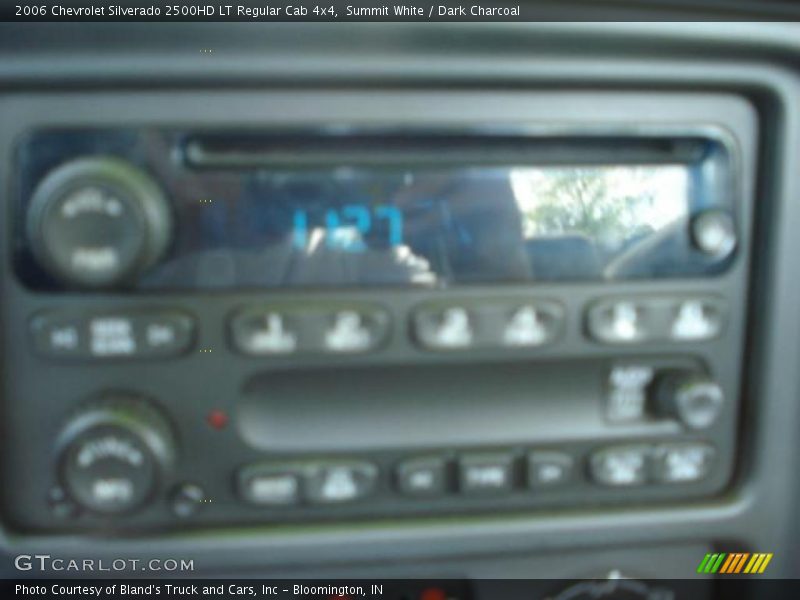 Summit White / Dark Charcoal 2006 Chevrolet Silverado 2500HD LT Regular Cab 4x4