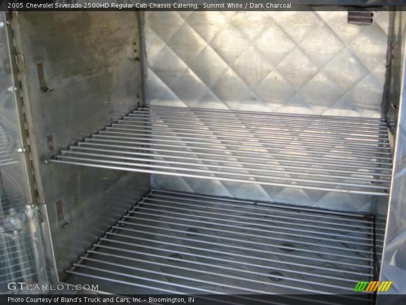 Summit White / Dark Charcoal 2005 Chevrolet Silverado 2500HD Regular Cab Chassis Catering
