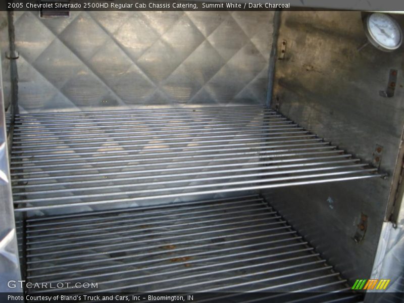 Summit White / Dark Charcoal 2005 Chevrolet Silverado 2500HD Regular Cab Chassis Catering