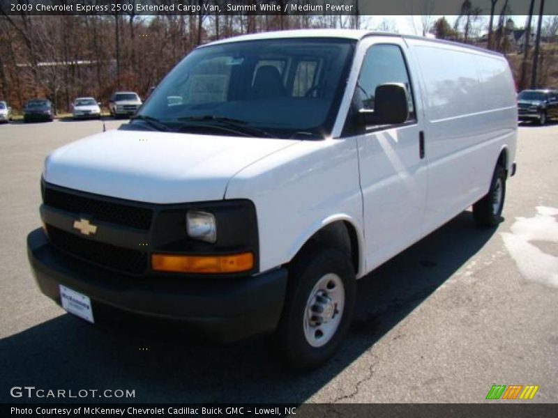 Summit White / Medium Pewter 2009 Chevrolet Express 2500 Extended Cargo Van