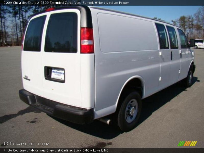 Summit White / Medium Pewter 2009 Chevrolet Express 2500 Extended Cargo Van