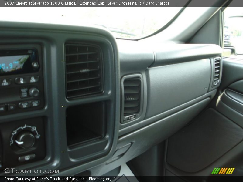 Silver Birch Metallic / Dark Charcoal 2007 Chevrolet Silverado 1500 Classic LT Extended Cab