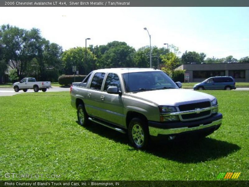 Silver Birch Metallic / Tan/Neutral 2006 Chevrolet Avalanche LT 4x4