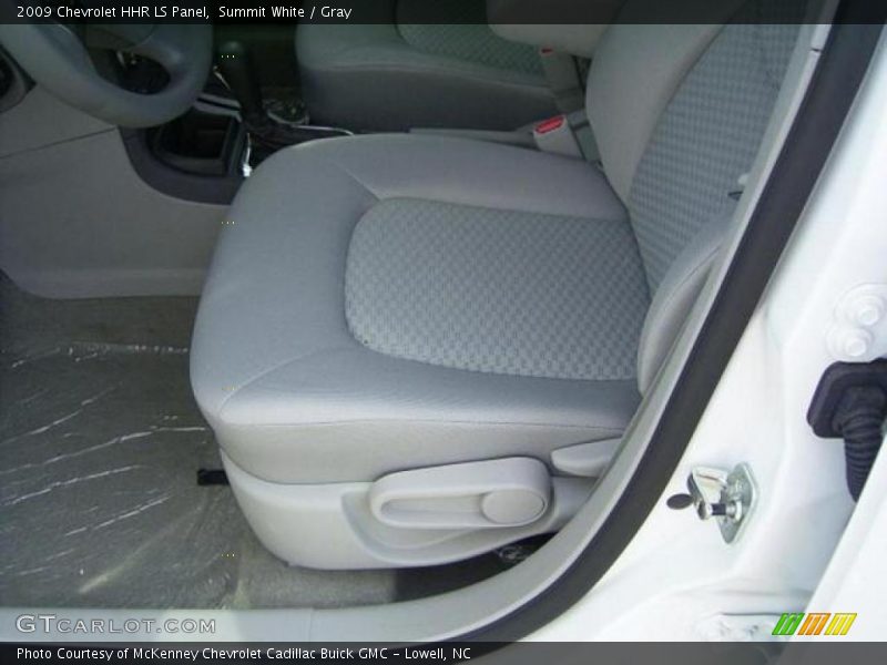 Summit White / Gray 2009 Chevrolet HHR LS Panel