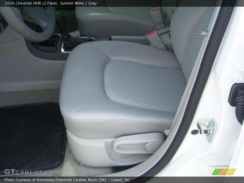 Summit White / Gray 2009 Chevrolet HHR LS Panel