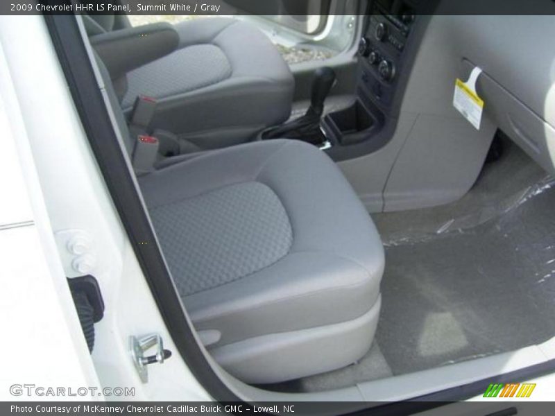 Summit White / Gray 2009 Chevrolet HHR LS Panel