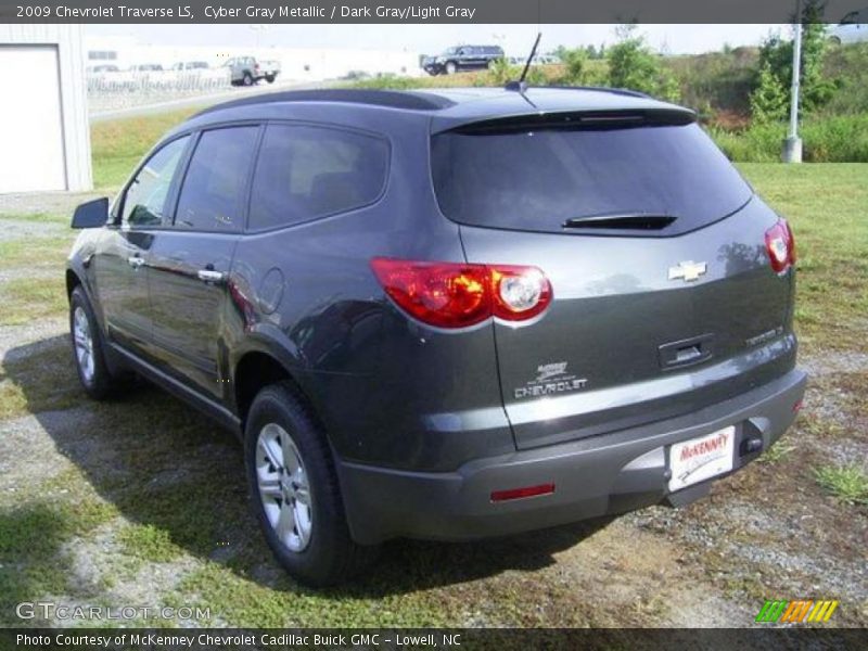 Cyber Gray Metallic / Dark Gray/Light Gray 2009 Chevrolet Traverse LS