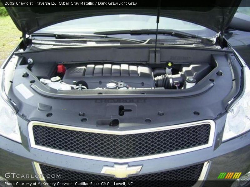 Cyber Gray Metallic / Dark Gray/Light Gray 2009 Chevrolet Traverse LS