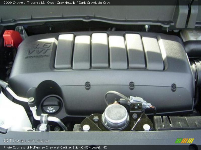 Cyber Gray Metallic / Dark Gray/Light Gray 2009 Chevrolet Traverse LS