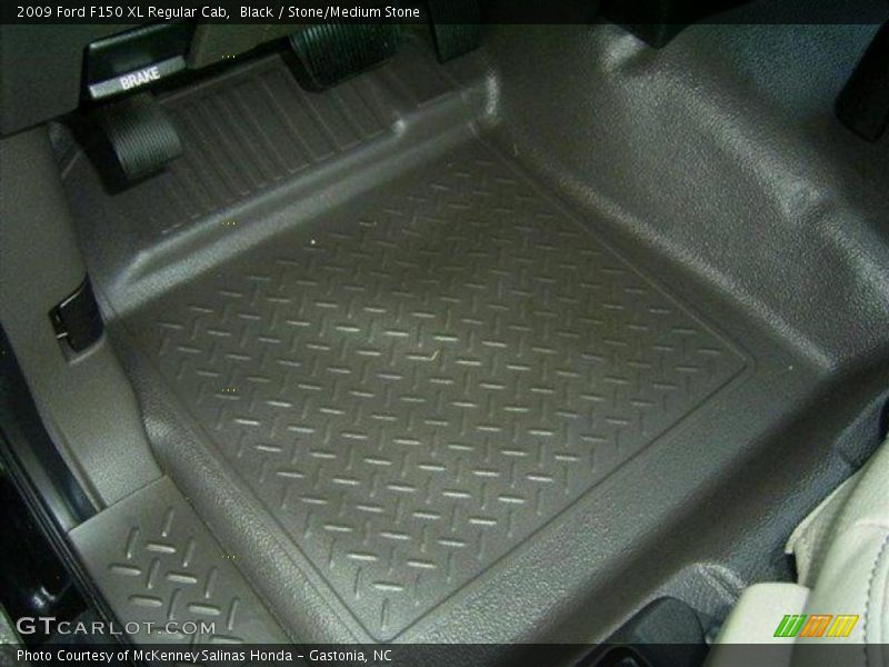 Black / Stone/Medium Stone 2009 Ford F150 XL Regular Cab