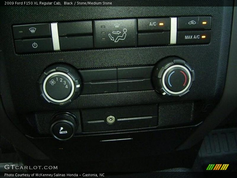 Black / Stone/Medium Stone 2009 Ford F150 XL Regular Cab