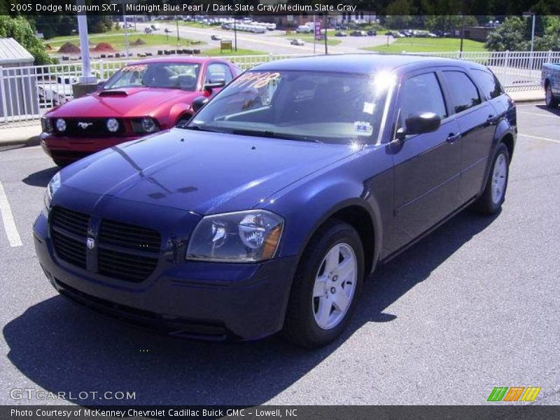 Midnight Blue Pearl / Dark Slate Gray/Medium Slate Gray 2005 Dodge Magnum SXT