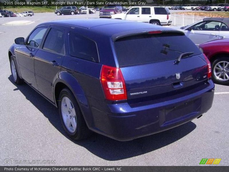 Midnight Blue Pearl / Dark Slate Gray/Medium Slate Gray 2005 Dodge Magnum SXT