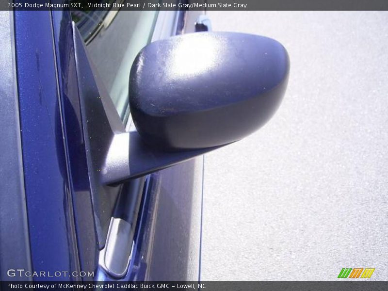 Midnight Blue Pearl / Dark Slate Gray/Medium Slate Gray 2005 Dodge Magnum SXT